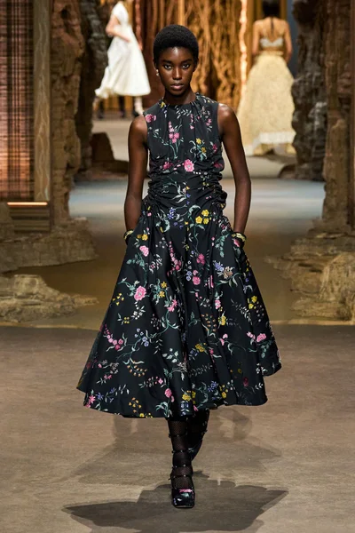 Look 65